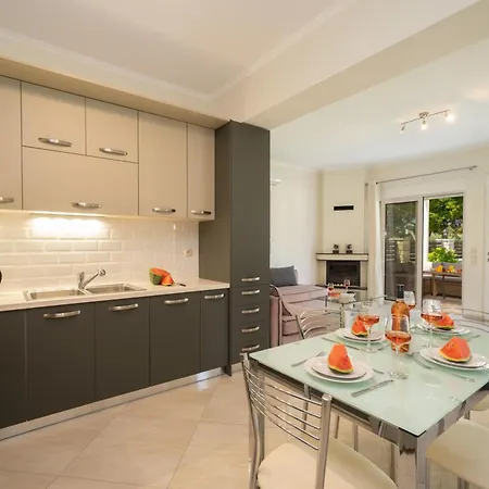 Dendra At Skala דירה